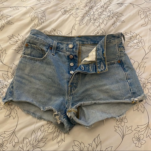 Shorts Levis Womens 51 Cotton Highrise Denim Shorts Size 27